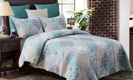 Lightweight Reversible Quilt Sets (3-Piece)