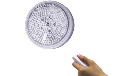 Bright 5 LED Light with Remote Control