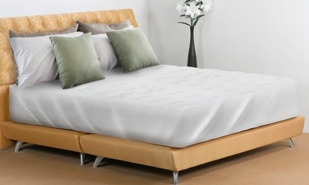 Bamboo Hypoallergenic Waterproof Mattress Protector (Queen or King)