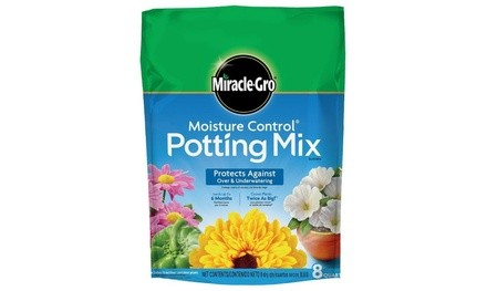 Miracle-Gro 75578300 8 qt. Moisture Control Potting Mix