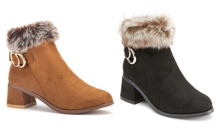 Olivia Miller Girls' Fur Trim Booties