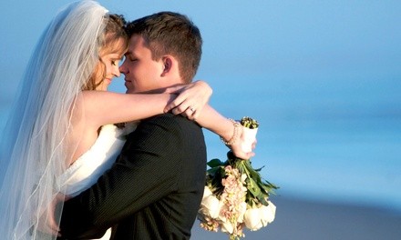 $79 for a 30-Minute On-Location Wedding or Family Photo Shoot from Bridal Dream Hawaii ($149 Value)