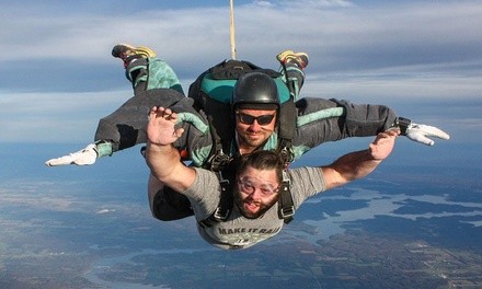 $139 for Tandem Skydiving Kansas City from Glidersports ($199 Value)