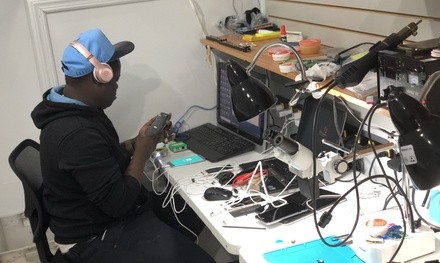 iPhone 6/6 Plus, 6s/6s Plus, 7/7 Plus, or 8/8 Plus Screen Repair at Brooklyn Phone Repair (Up to 54% Off)