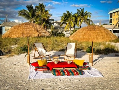 Up to 50% Off on Picnic Style Dining at Sunshine Picnic