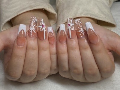 Up to 42% Off on Nail Spa/Salon - Shellac / No-Chip / Gel at The Nail Realm