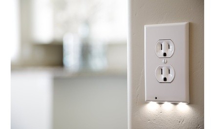 Outlet Coverplate Light Sensor with 3 LED Night Light (3 Pack)