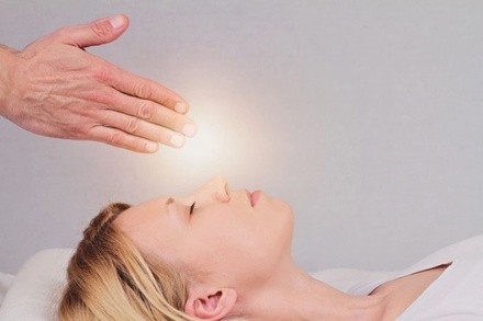 Up to 59% Off on Reiki at Larissa Thera