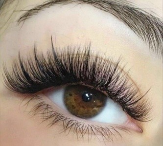 Up to 40% Off on Eyelash Extensions at Bueaty Emma's