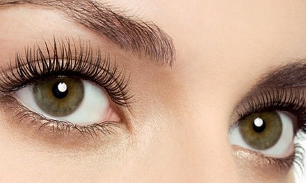 One Eyelash-Lifting and Optional Tinting Treatment at The Spa La Care Aroma (Up to 23% Off)