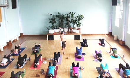 $95 for 10 Drop-In Classes at Yoga Flow SF ($160 Value)