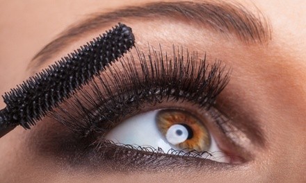 Up to 40% Off on Eyelash Extensions at Glorify Girl