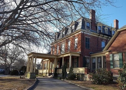 Up to 31% Off on Museum at The New Bedford Museum of Glass