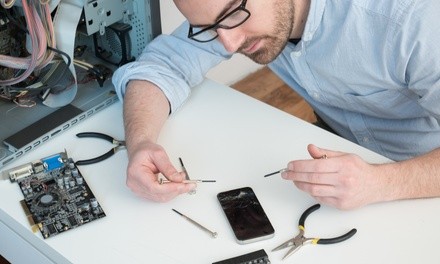 Up to 29% Off on On Location Cell Phone Repair at Total Wireless