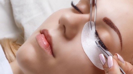 Up to 60% Off on Eyelash Extensions at La Vie Beauty Studio