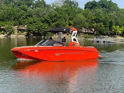 Up to 36% Off on Motorboat Rental at Surf Granbury