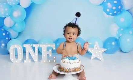 In-Studio 30-Minute First Birthday In -Cake-Smash Photo Shoot at MTW Portrait Studio ​(Up to88%￼ Off)