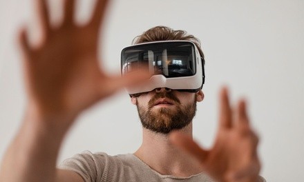 $60for 90-Minute Virtual-Reality Game Booth for Up to Four People at D4 VR Lounge ($80Value)