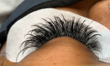 Up to 39% Off on Eyelash Extensions at Strictly glam