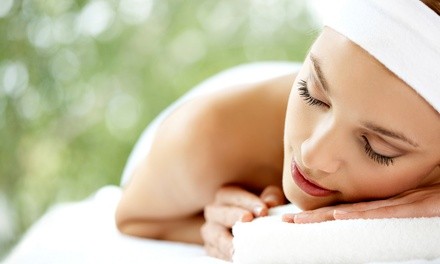 Up to 52% Off on Spa / Salon Beauty Treatments at Moonlake Spa