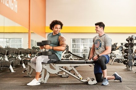 $20.50 for a One-Month Gym Membership and One Personal-Training Session at Gold's Gym ($164 Value)