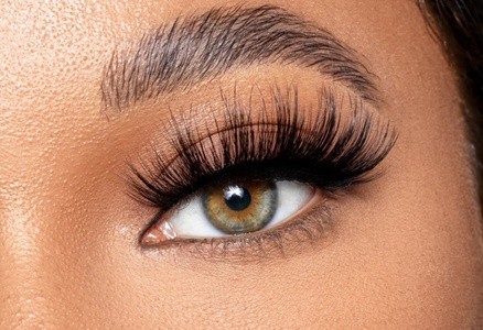 Up to 55% Off on Eyelash Extensions at nikki Eyelashes