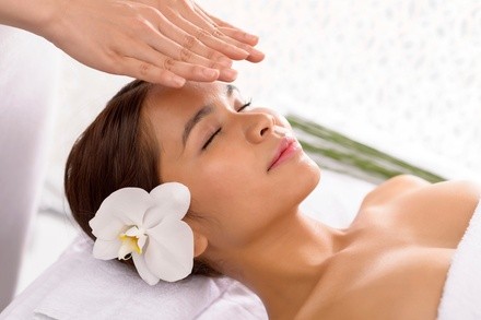 Up to 50% Off on Reiki at Viviana Del Mar