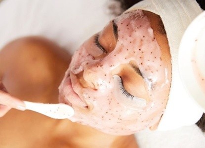 Up to 49% Off on Moisturizing Facial at HUNELUX