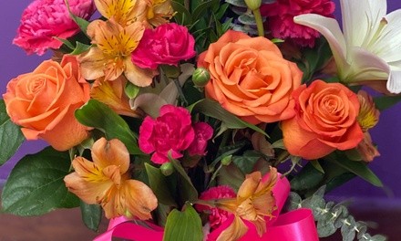 Up to 37% Off on Floral Arrangement Services at Smell D Roses