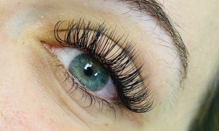 Up to 51% Off on Eyelash Extensions at Queenb Co