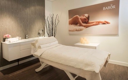 Up to 44% Off on Exfoliating Facial at The Beauty Spa