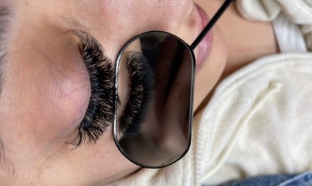 Up to 25% Off on Eyelash Extensions at Slashed studio