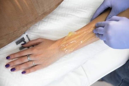 Up to 50% Off on Sugaring at Joliesse (by Nadine)