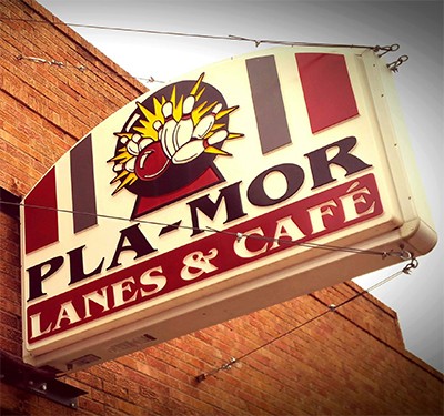 Pla Mor Lanes and Cafe