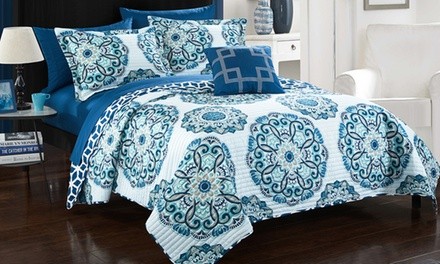 Andolisa Medallion-Patterned Reversible Quilt Set (3- or 4-Piece)